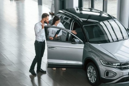 Quels crit&egrave;res &eacute;valuer pour choisir une voiture d'occasion &agrave; Hy&egrave;res ?